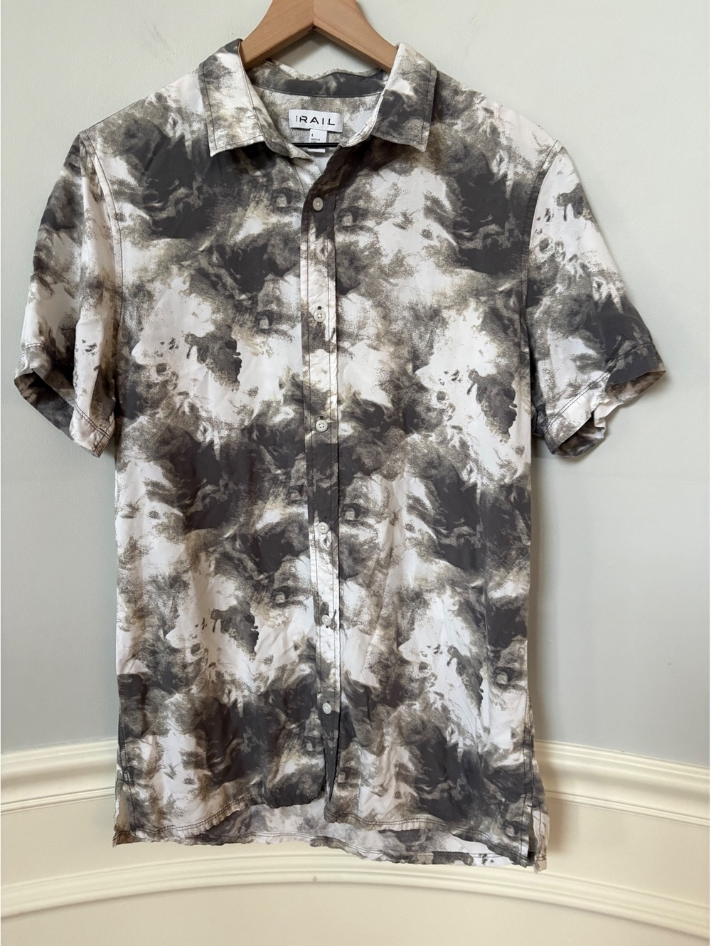 The Rail Men's L Short Sleeve Button Down Tie Dye Shirt Grey White 100% Rayon L